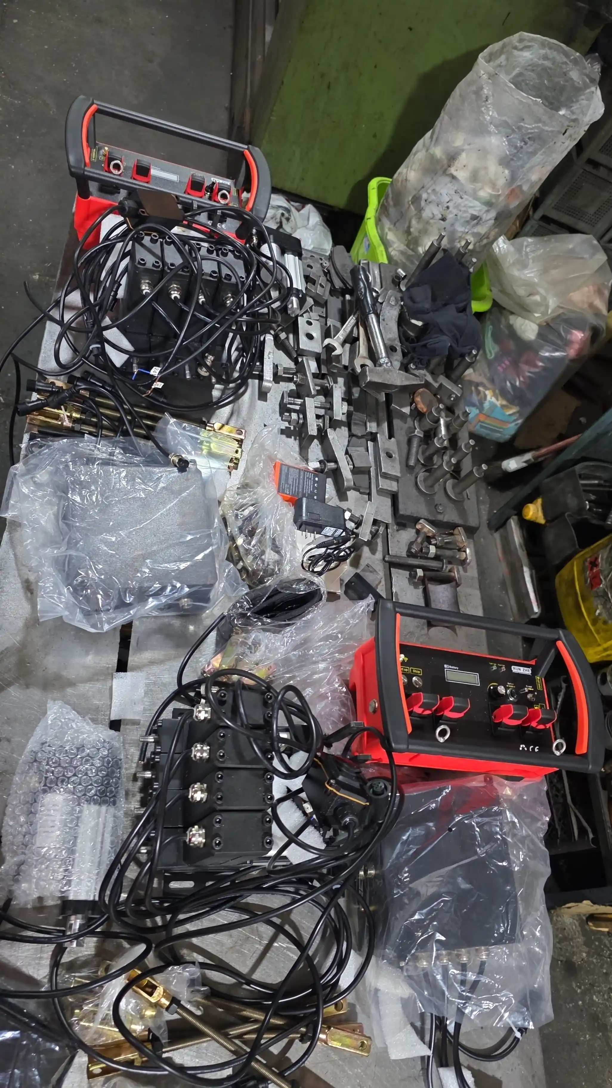 RZ400 Industrial Hydraulic Remote Control for Cranes